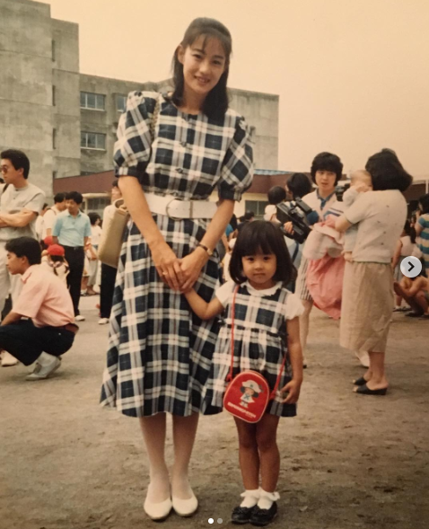 加藤綾子の幼少期と母